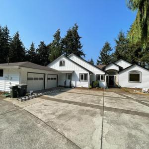 Exterior House Painting & Siding Refresh – Tacoma WA Home Painting Project